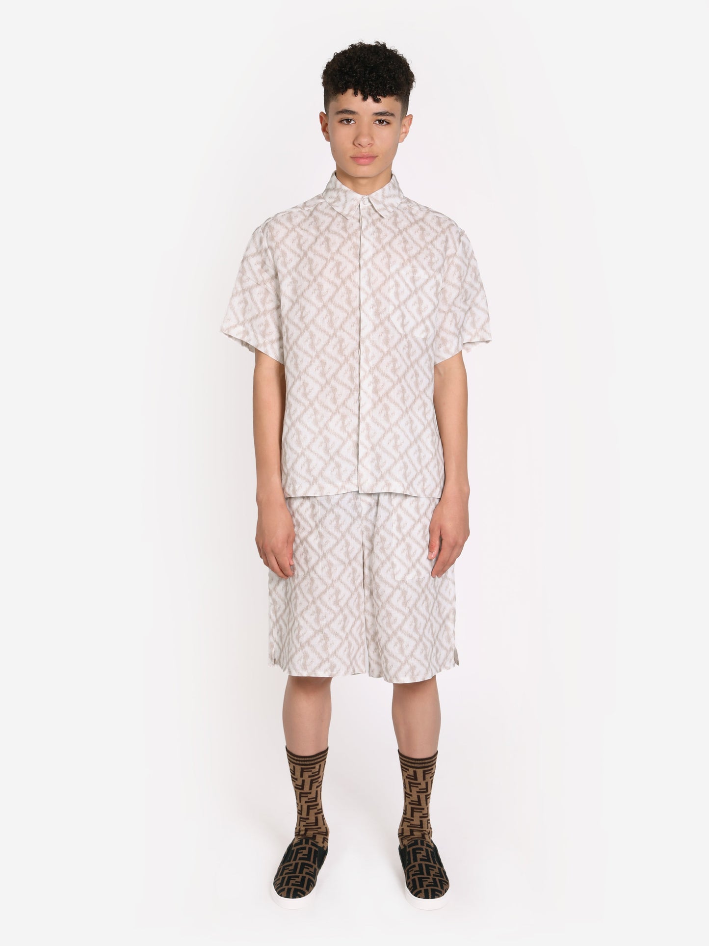 男童象牙色 FF 徽标亚麻短裤