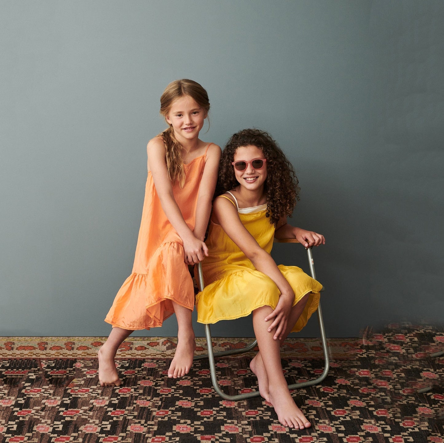 女童桃粉色吊带真丝连衣裙