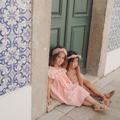 女童粉色刺绣棉连衣裙