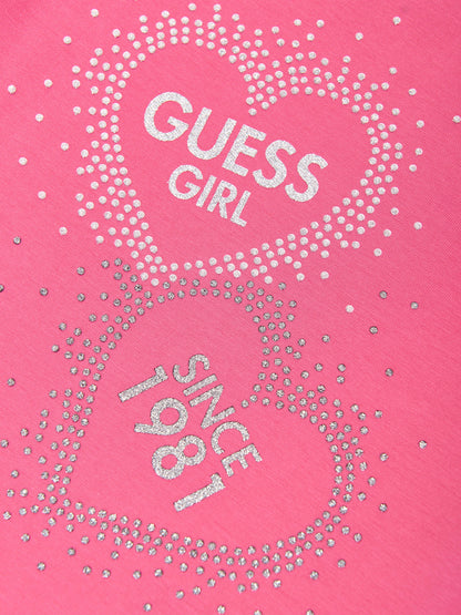 Guess Girls 心形徽标 T 恤（粉色）