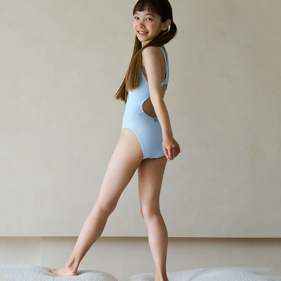 女童浅蓝色专业泳衣