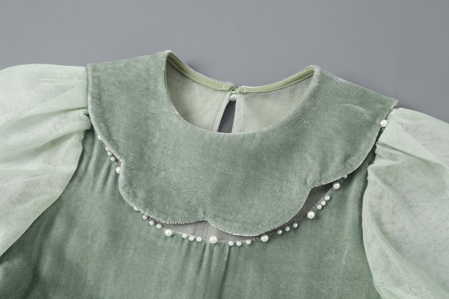 女童天青色礼服长裙