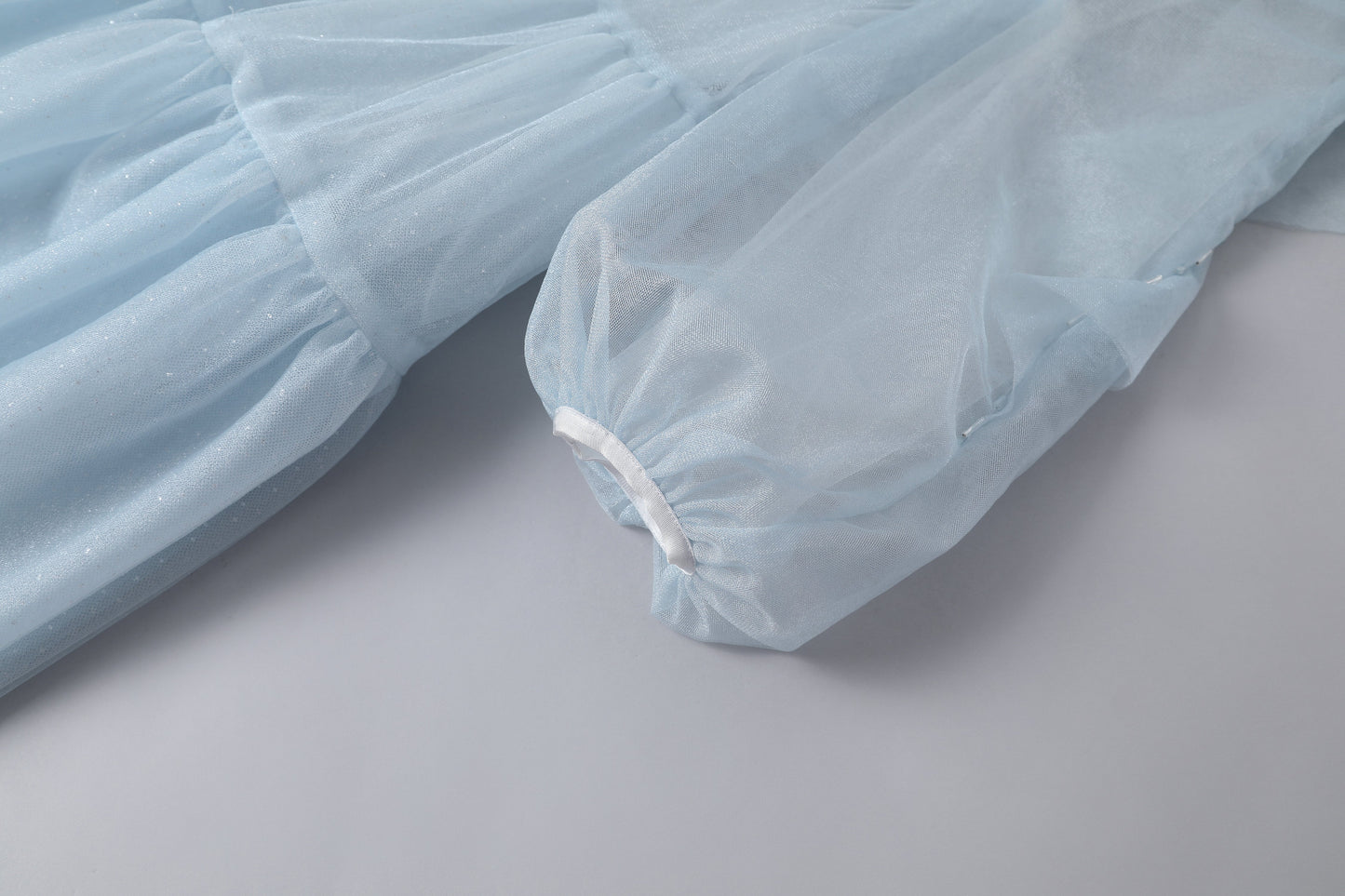 女童云蓝色荷叶袖礼服裙