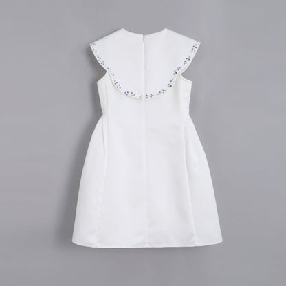 女童白色青花礼服裙