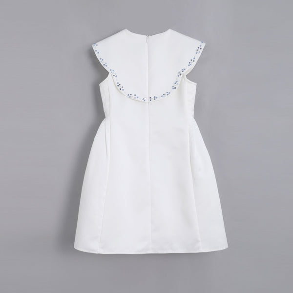 女童白色青花礼服裙