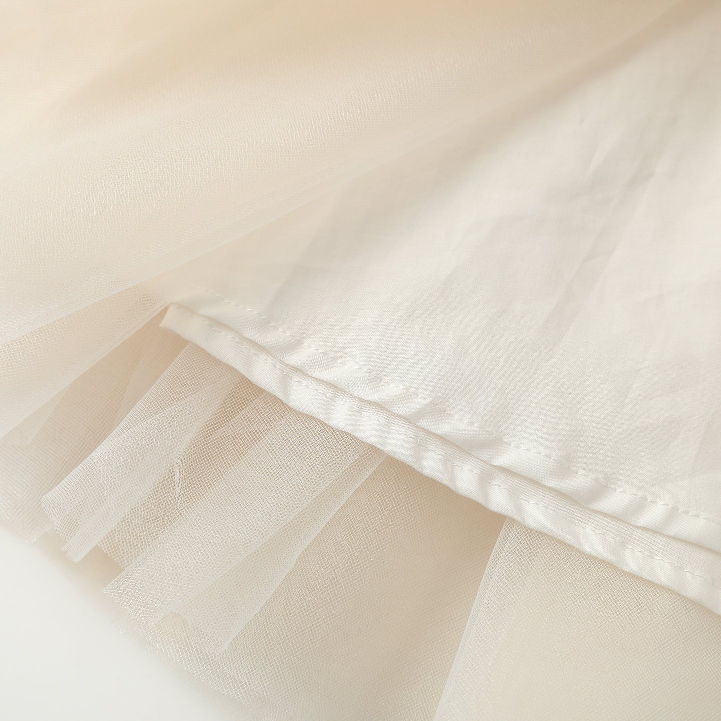 女童浅杏钉珠荷叶领娃娃裙