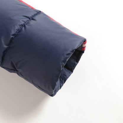 女婴蓝色羽绒外套