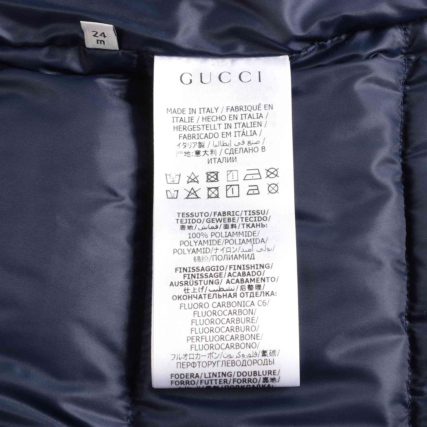 女婴蓝色羽绒外套