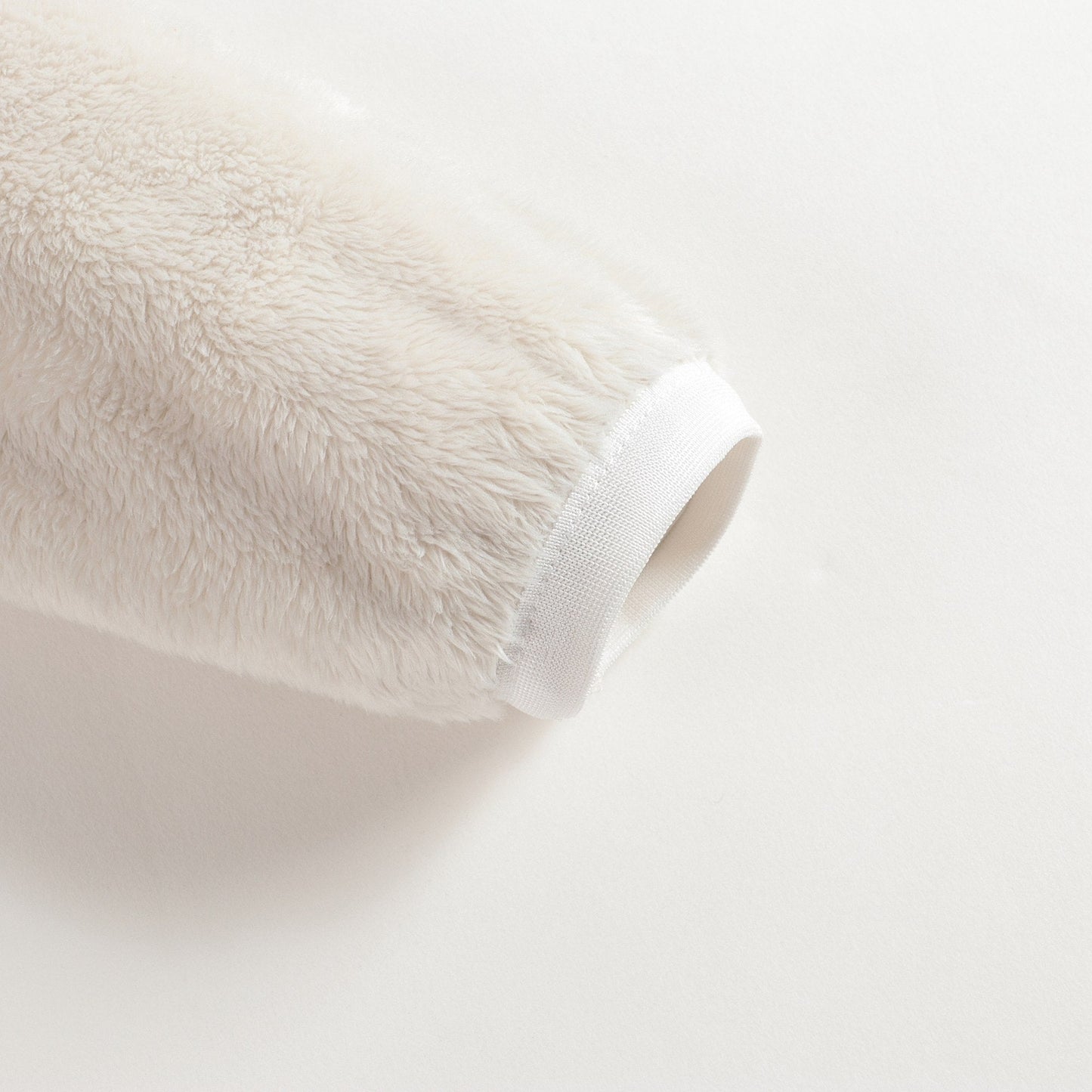 儿童奶油白卫衣