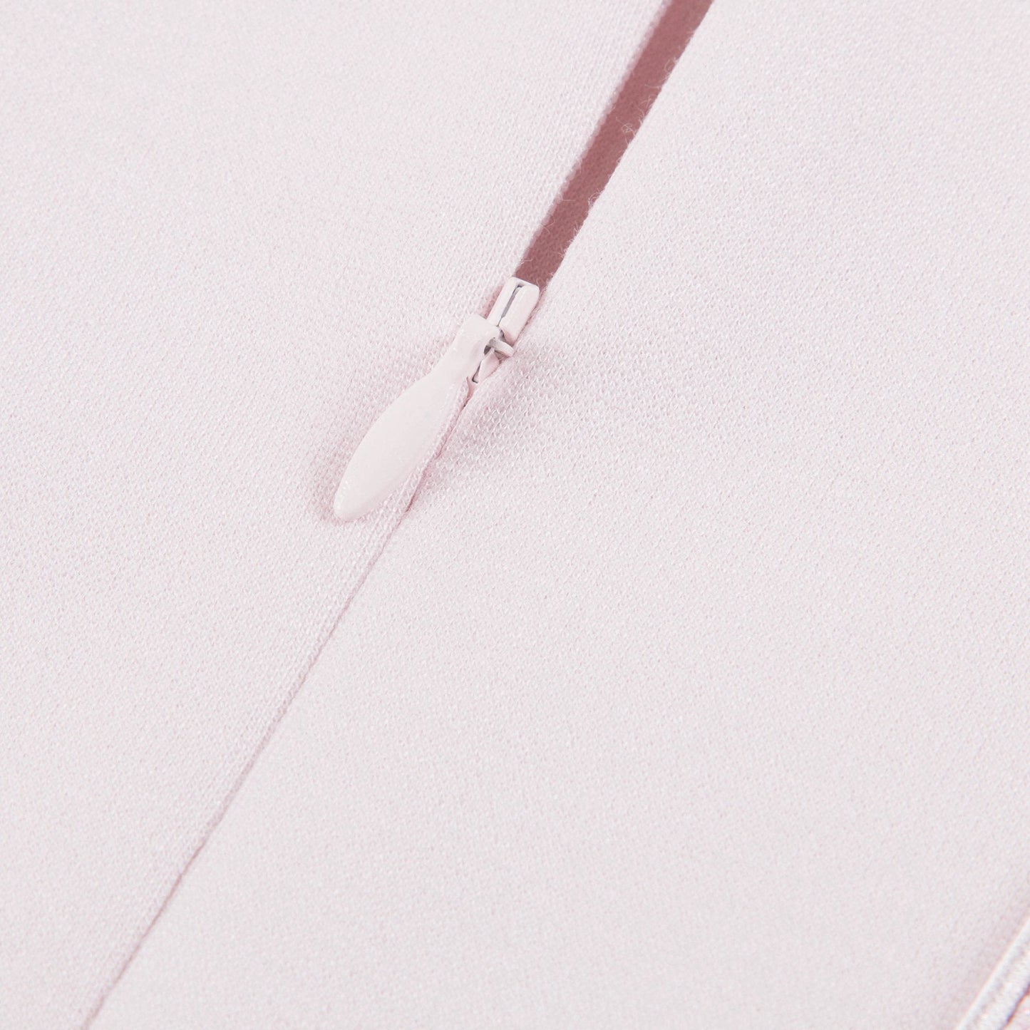 女童粉色连衣裙