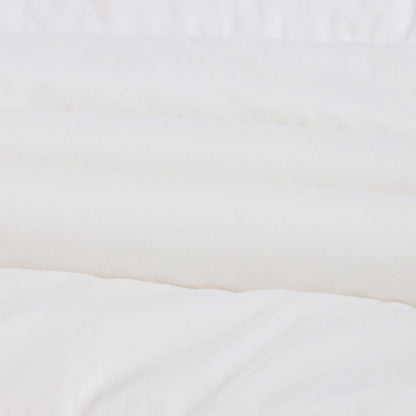 婴儿白色"BANURU"羽绒夹克