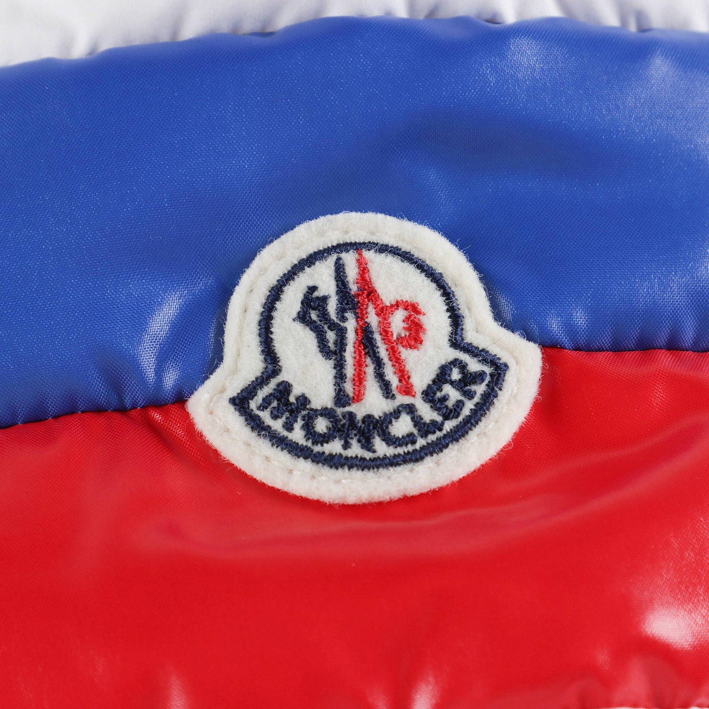 婴儿白色"BANURU"羽绒夹克