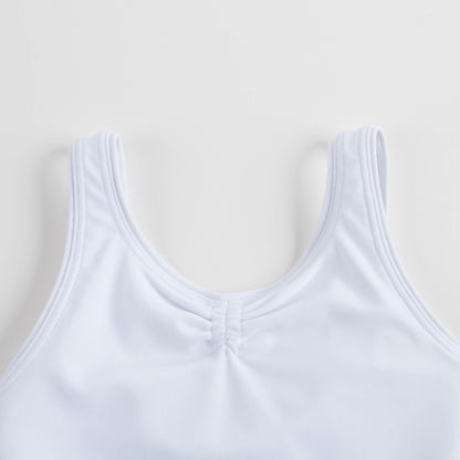 女童白色舞蹈服