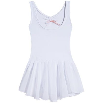女童白色舞蹈服