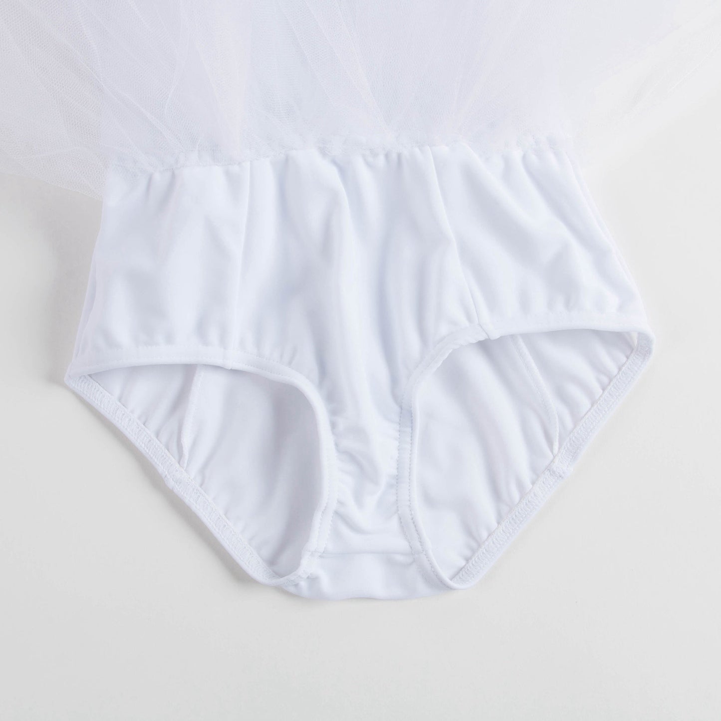 女童白色连衣裙