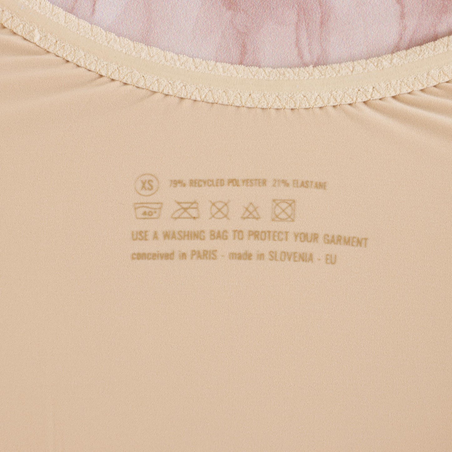 女士浅粉色船领芭蕾舞连体衣