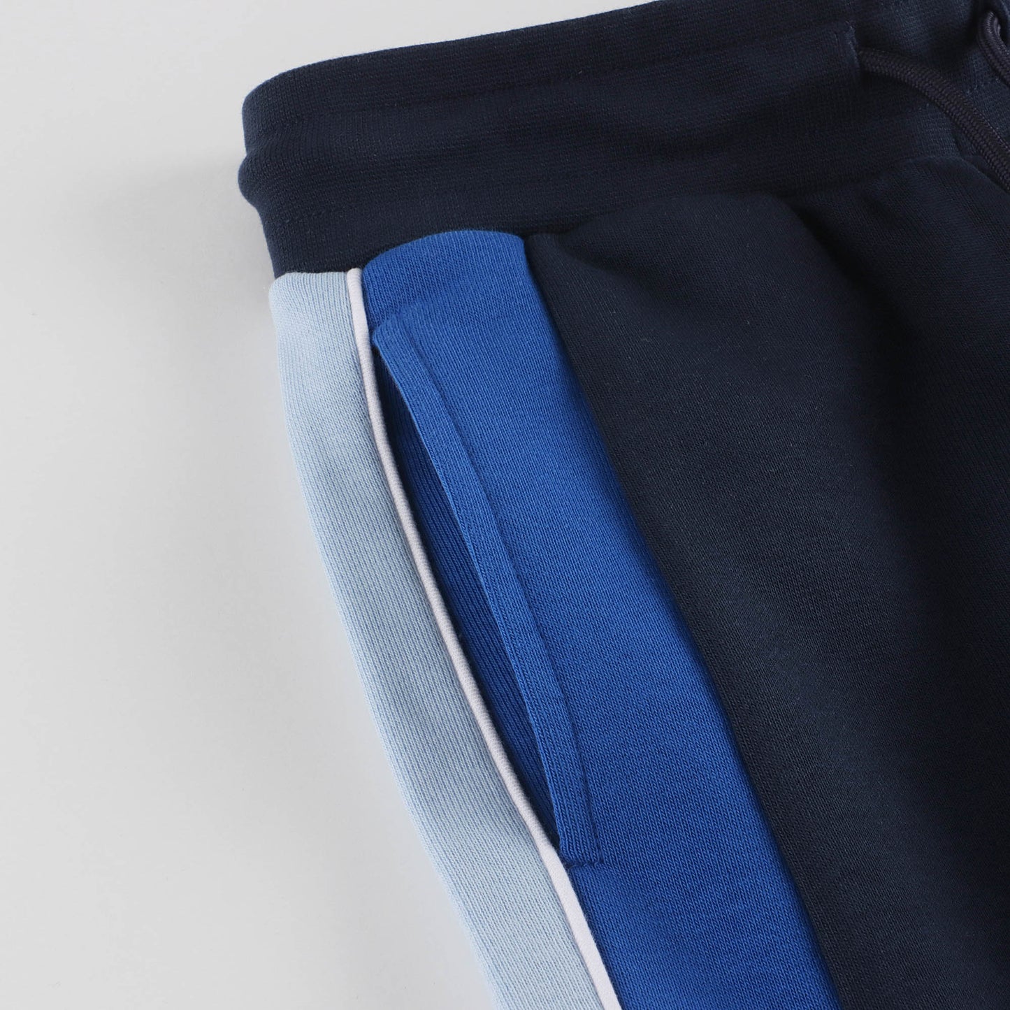 男童深蓝色棉长裤