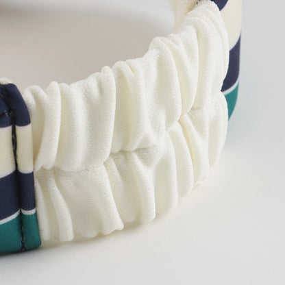 男童白色太阳帽