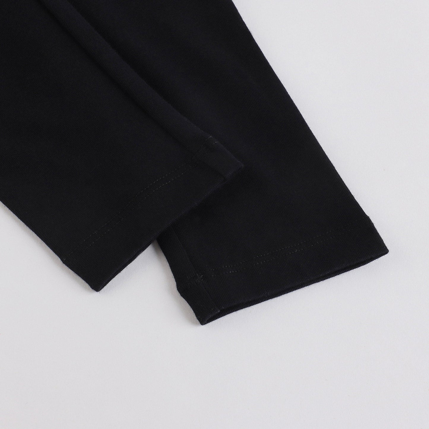 女婴黑色棉套装