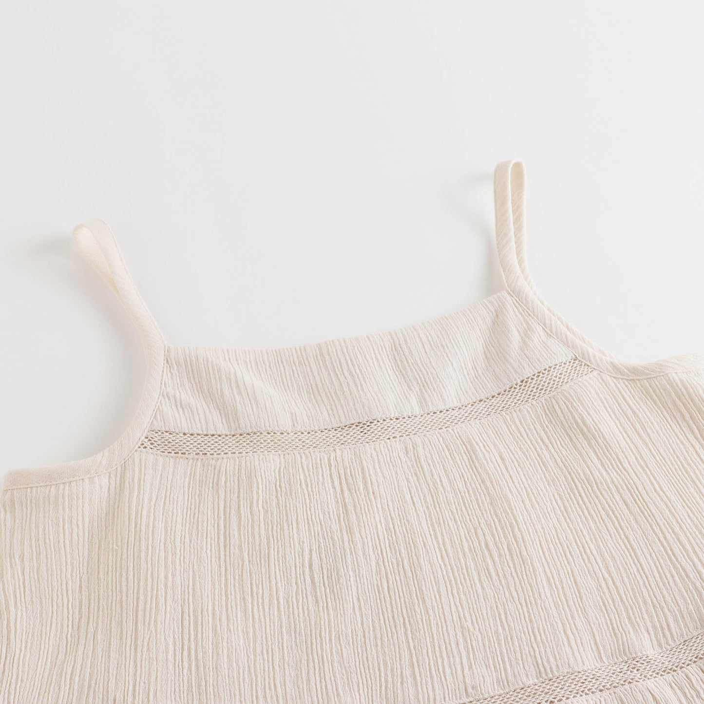 女童白色棉吊带上衣