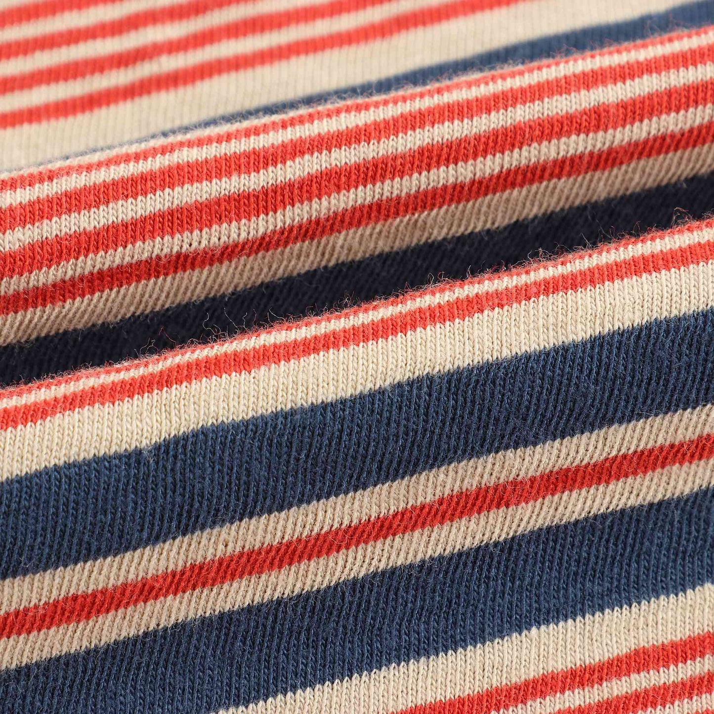 婴儿红色条纹棉T恤