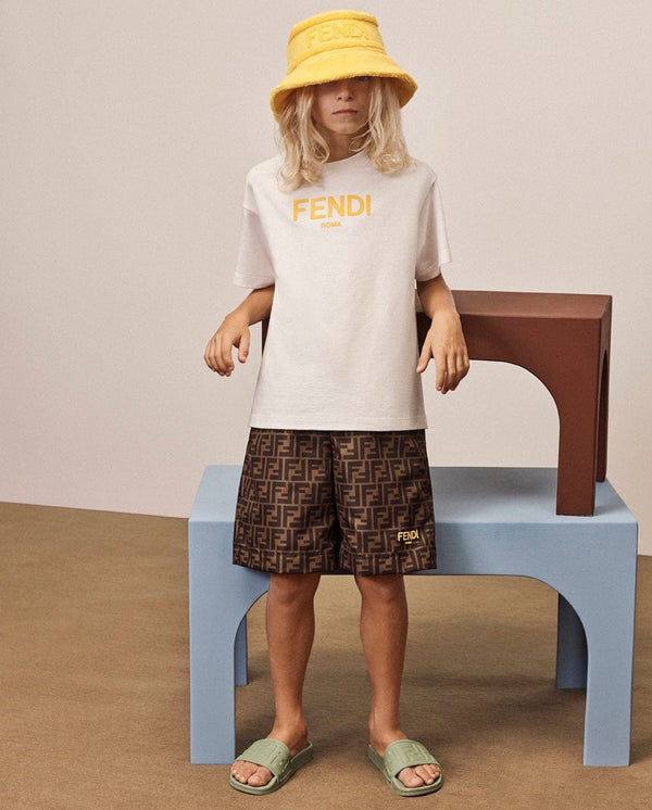 Fendi 男童 FF Logo 泳裤（棕色）