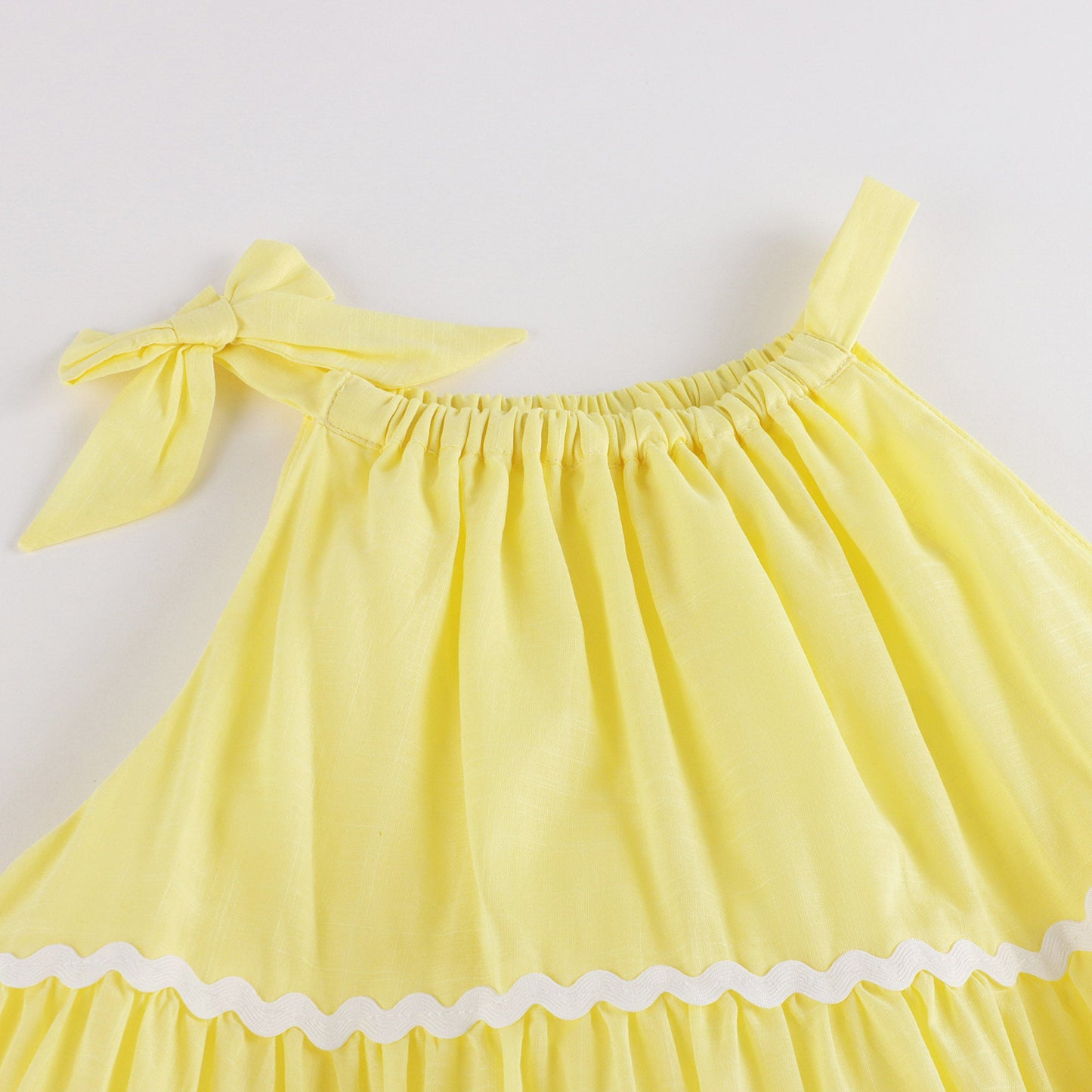女童黄色棉连衣裙