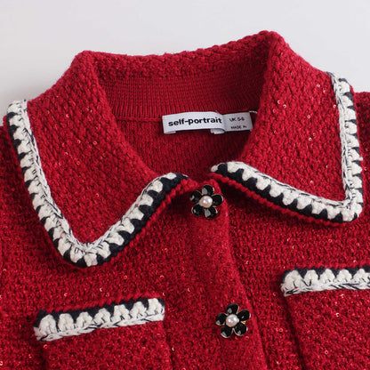 女童红色短外套