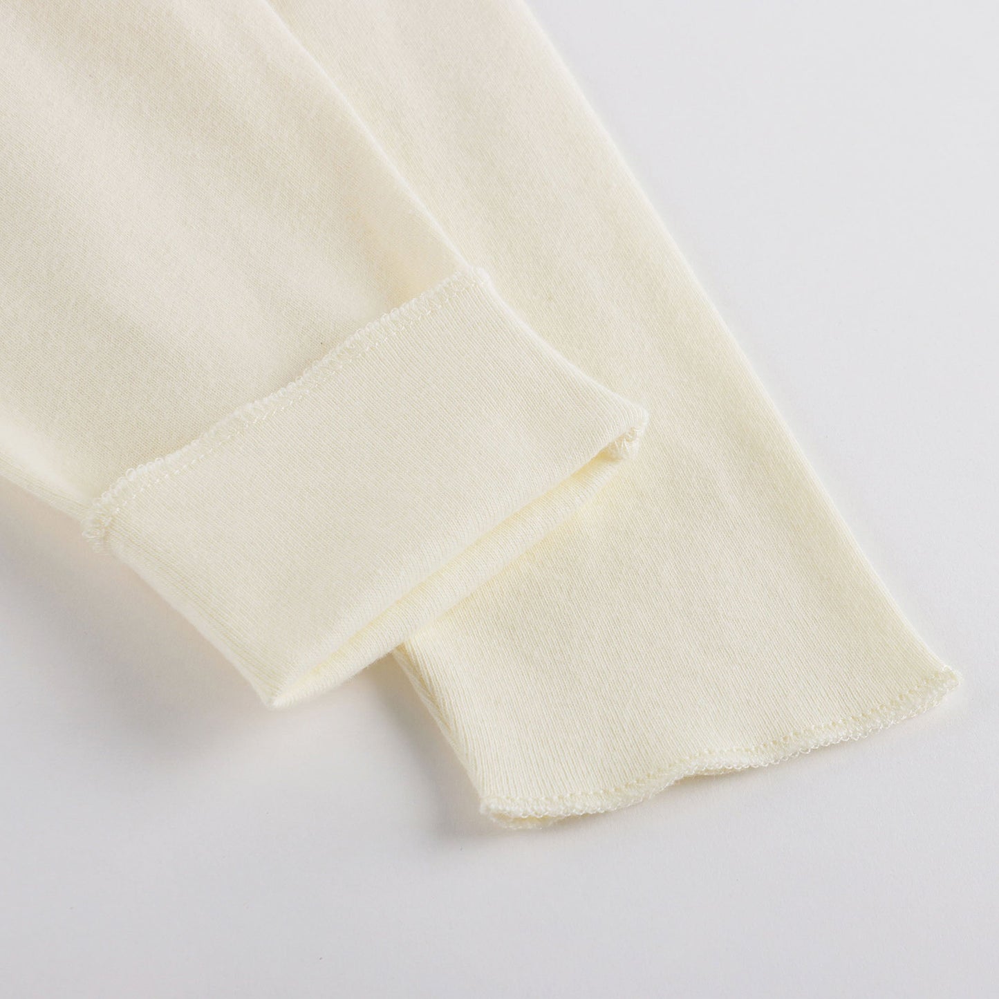 婴儿浅黄色棉打底裤