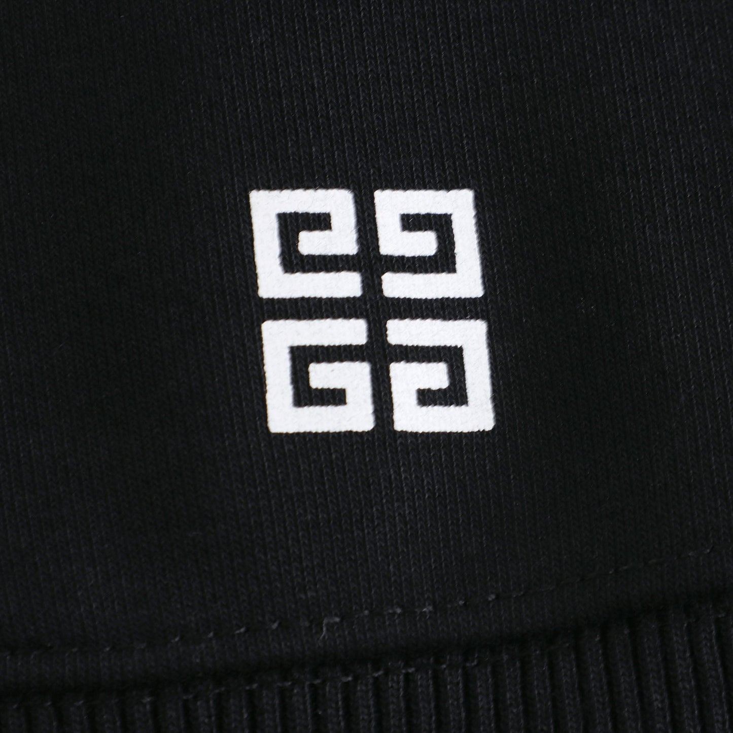 男童黑色连帽拉链上衣