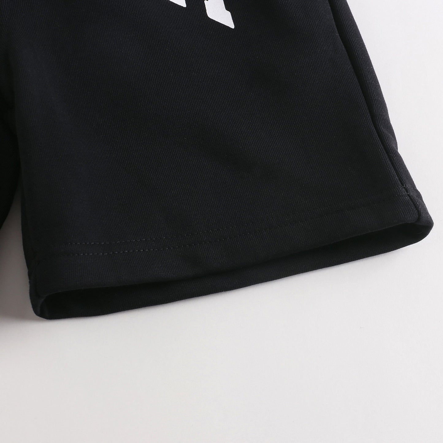 男童黑色Logo棉短裤