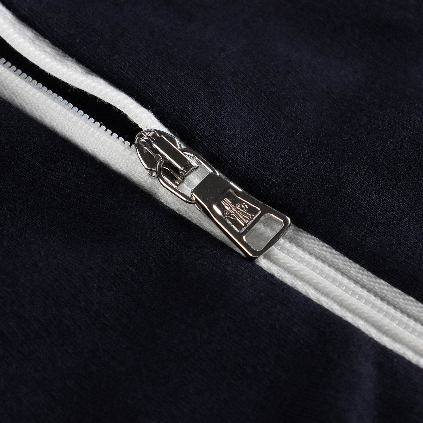 婴儿黑色跑步裤套装