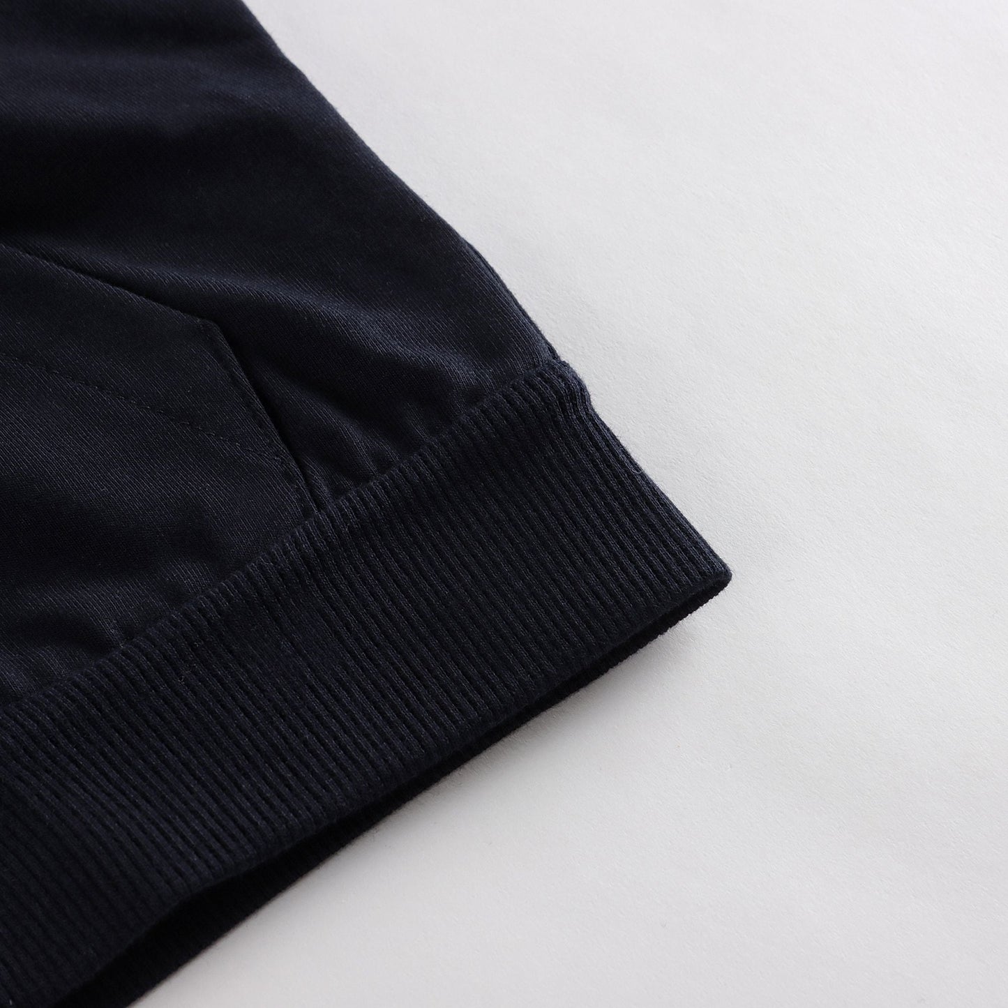 婴儿黑色跑步裤套装