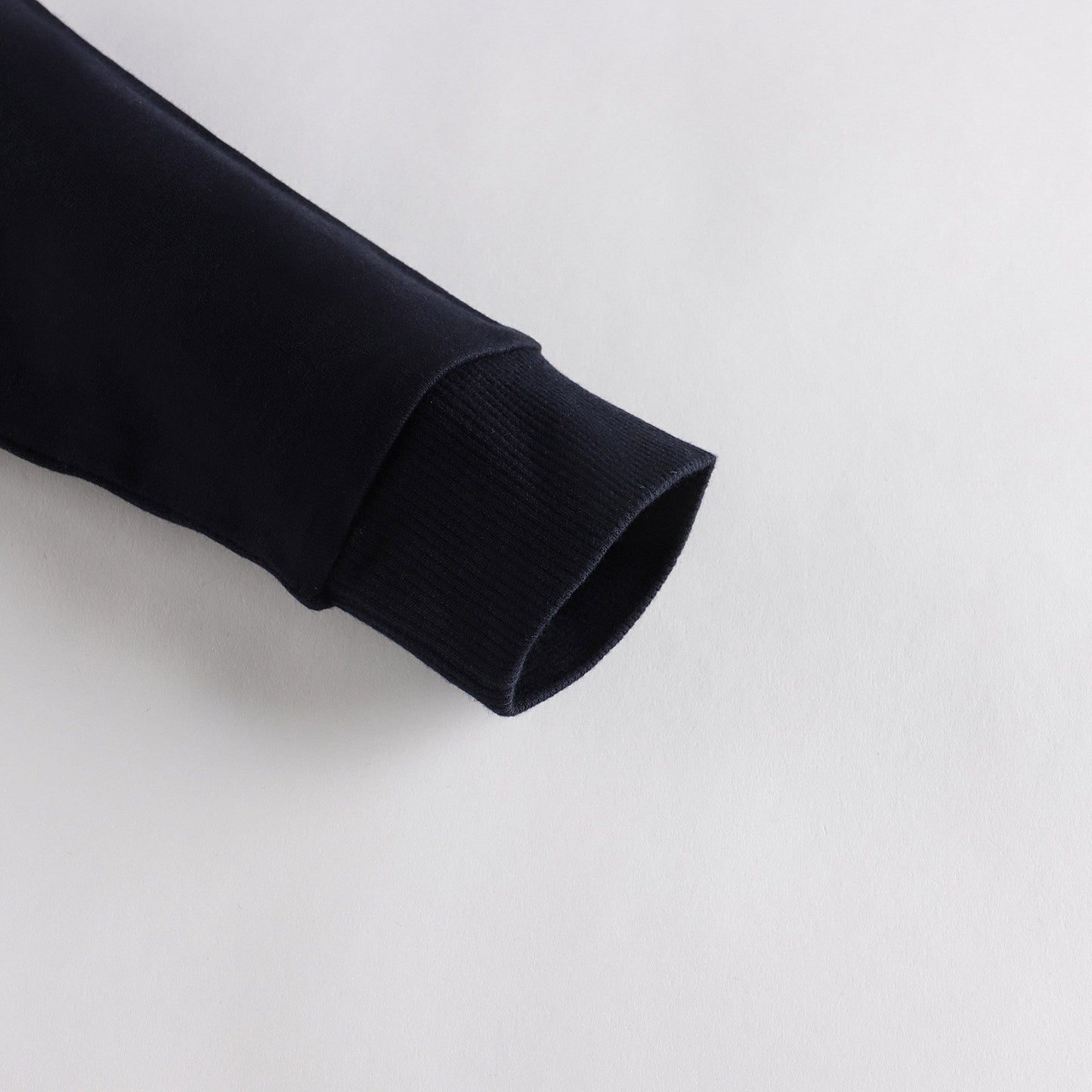 婴儿黑色跑步裤套装