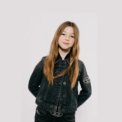 女童黑色牛仔夹克