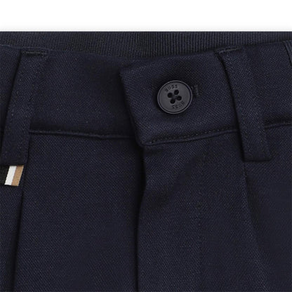 男婴藏青色短裤