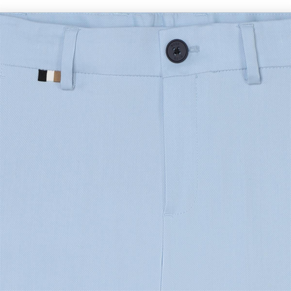 男童浅蓝色长裤