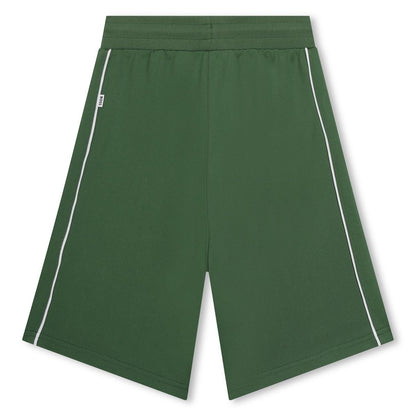 男童绿色短裤