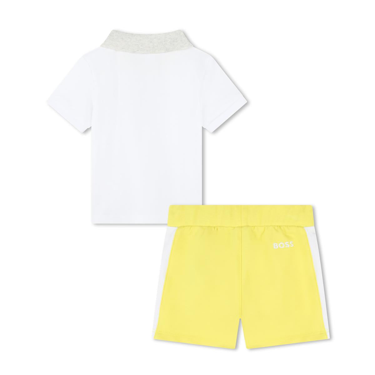 男婴白色棉套装