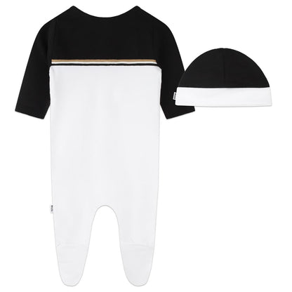 男婴白色棉连体衣套装