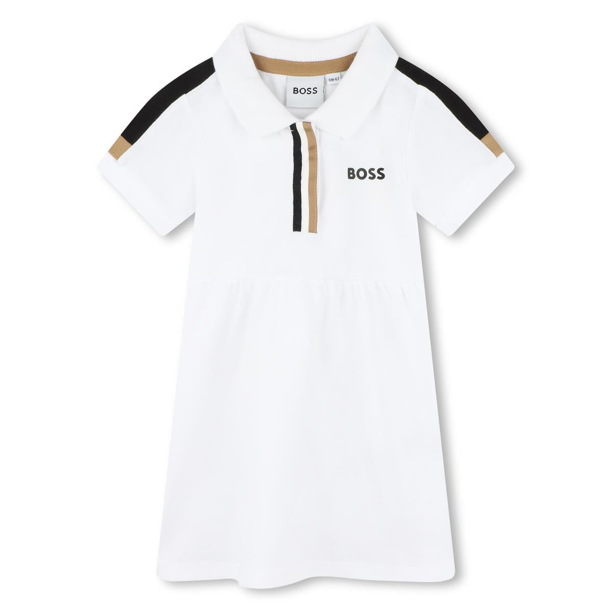 女婴白色连衣裙