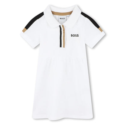 女婴白色连衣裙