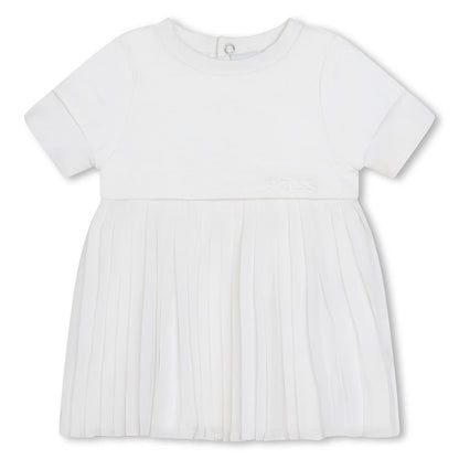 女婴白色连衣裙