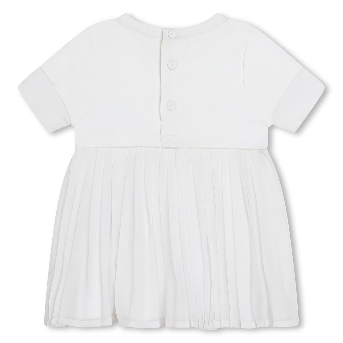 女婴白色连衣裙