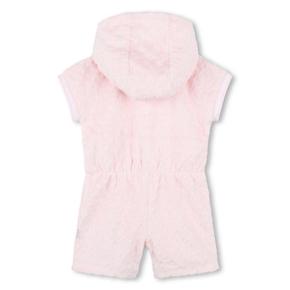 女婴粉色连体衣