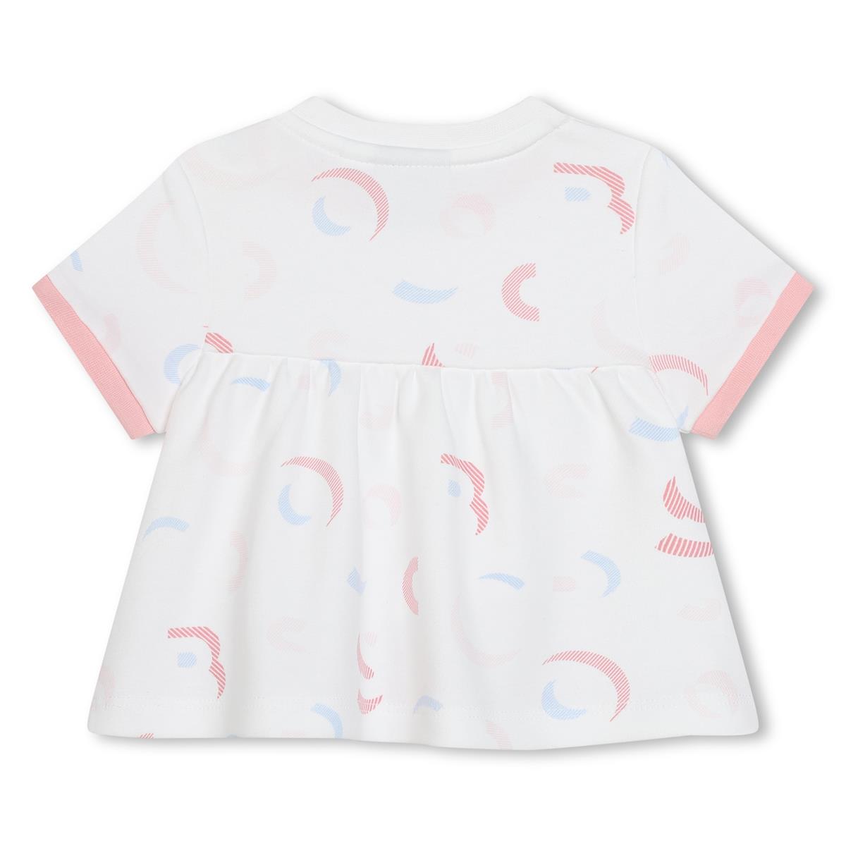 女婴白色棉套装