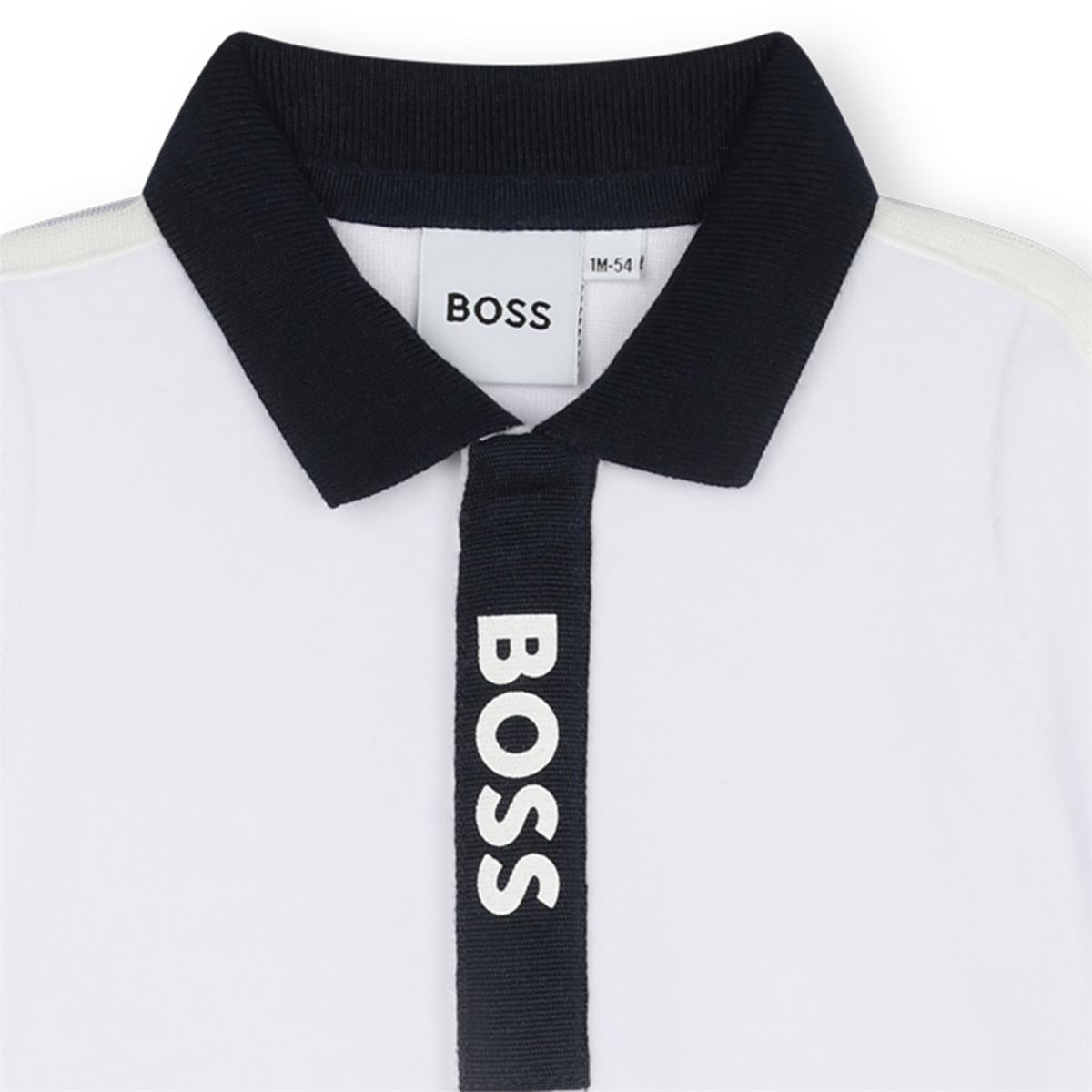 男婴白色棉连体衣