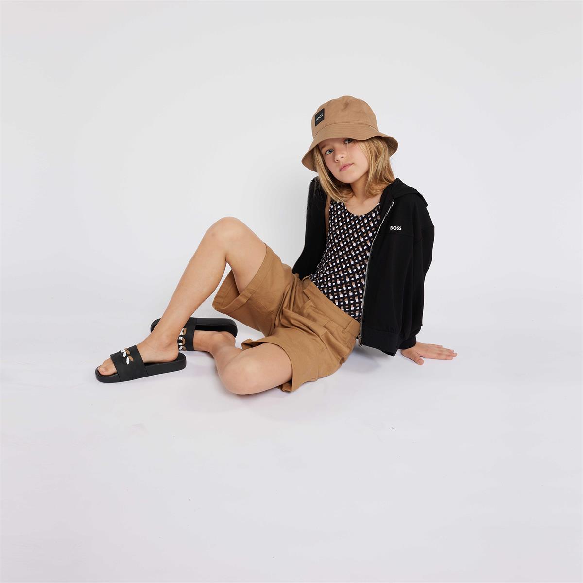 男童米色渔夫帽