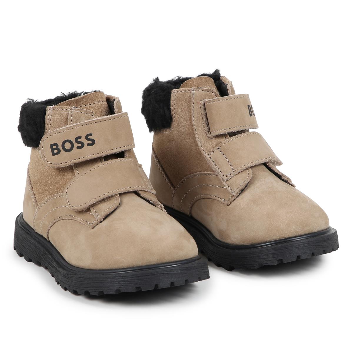 BOTTINES