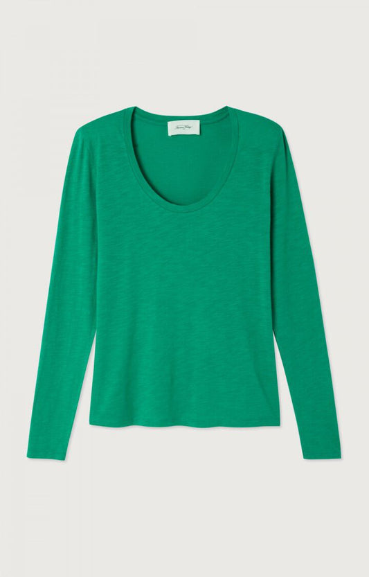 女士直筒U领T恤